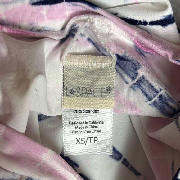 L*SPACE Tie Dye Wildflower Surfer Rash Guard Swim Top White Pink Navy Size XS - Picture 6 of 13